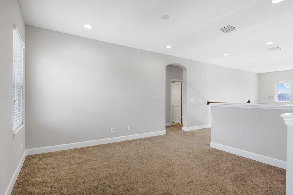 出租: $3,100 (4 贝兹, 3 浴室, 2624 平方英尺)