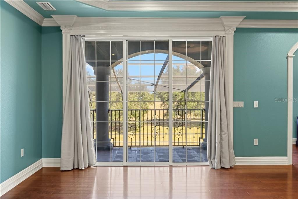 En Venta: $1,599,000 (6 camas, 5 baños, 6460 Pies cuadrados)