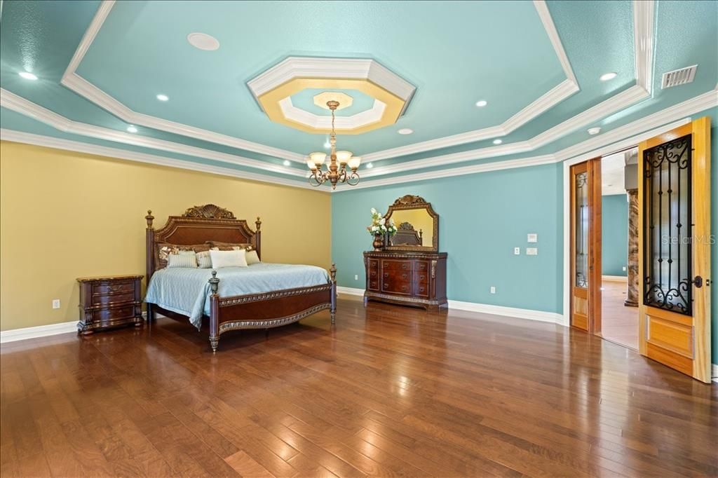 En Venta: $1,599,000 (6 camas, 5 baños, 6460 Pies cuadrados)