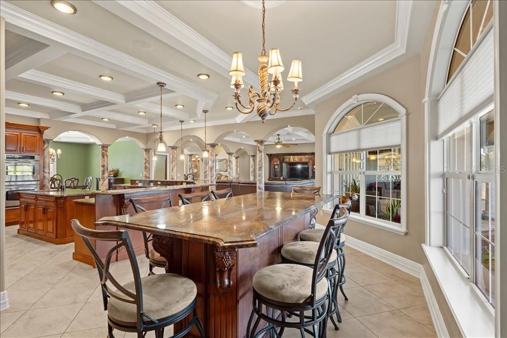 En Venta: $1,599,000 (6 camas, 5 baños, 6460 Pies cuadrados)