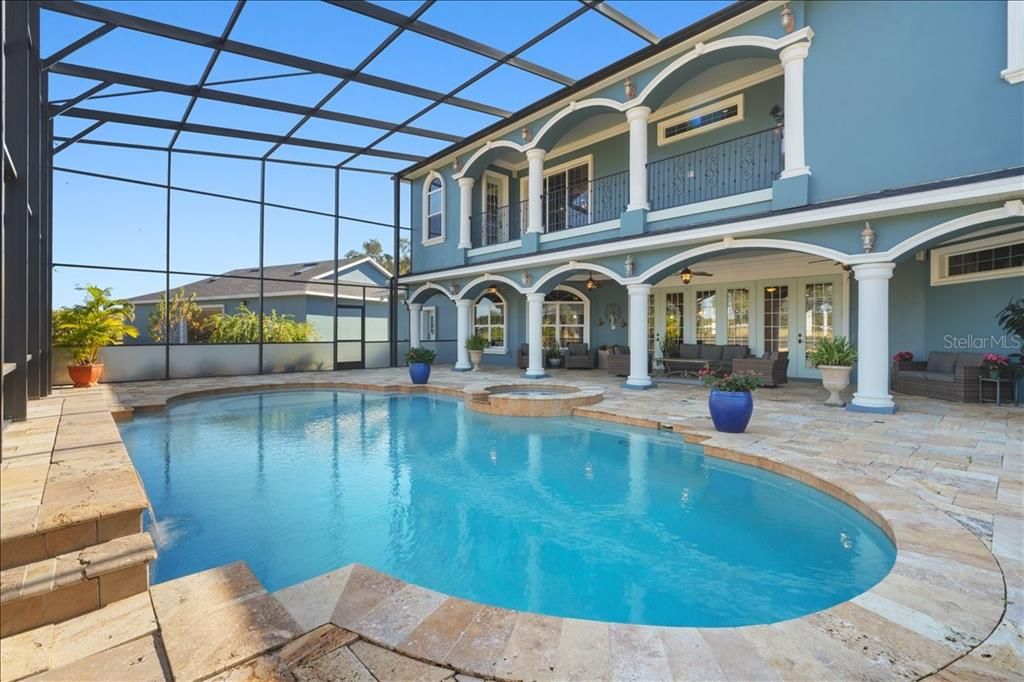 En Venta: $1,599,000 (6 camas, 5 baños, 6460 Pies cuadrados)