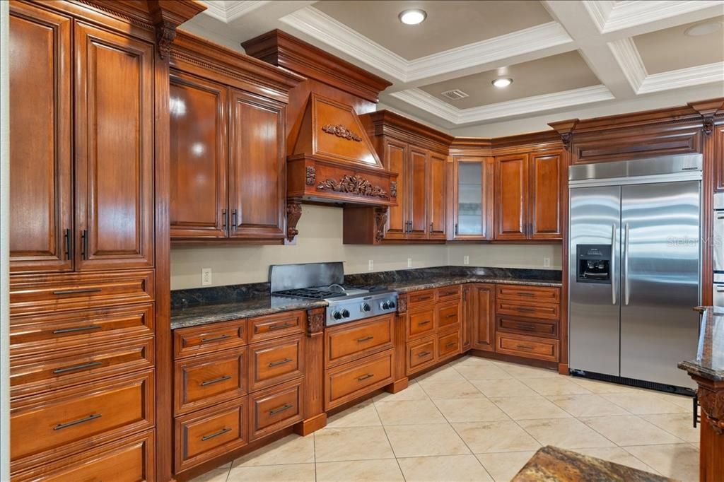 En Venta: $1,599,000 (6 camas, 5 baños, 6460 Pies cuadrados)