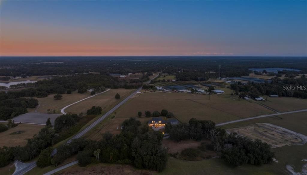 En Venta: $1,599,000 (6 camas, 5 baños, 6460 Pies cuadrados)