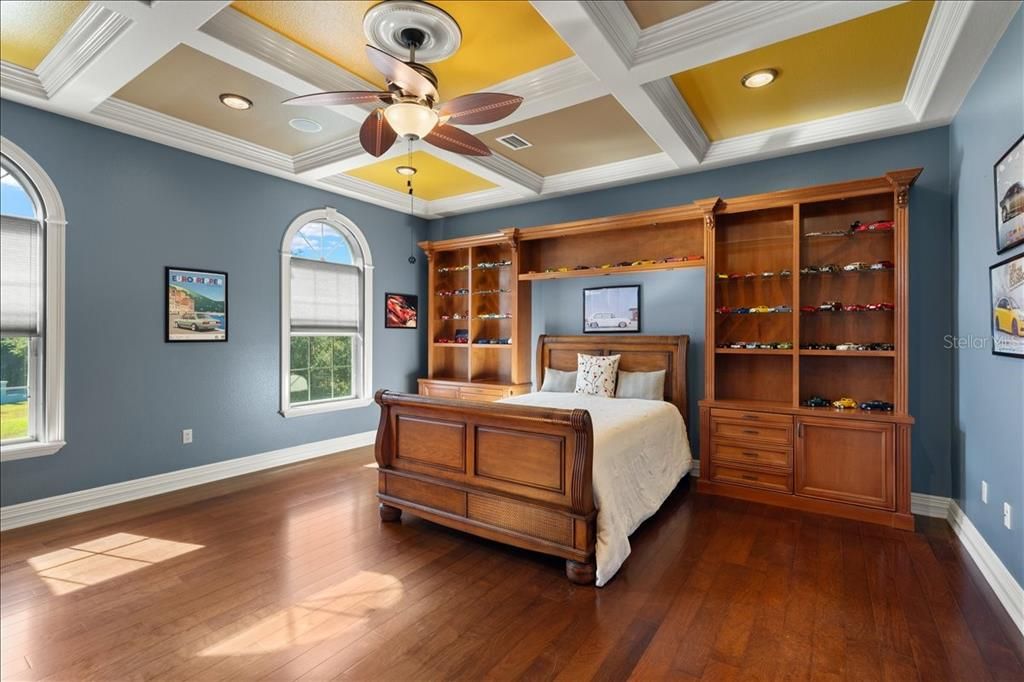 En Venta: $1,599,000 (6 camas, 5 baños, 6460 Pies cuadrados)