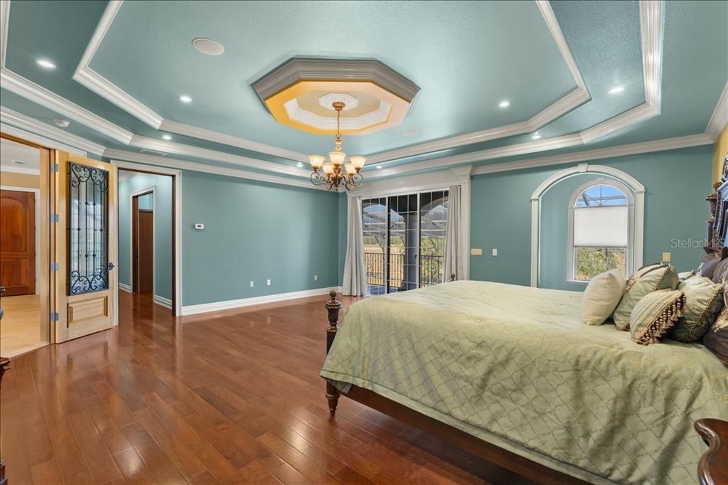 En Venta: $1,599,000 (6 camas, 5 baños, 6460 Pies cuadrados)