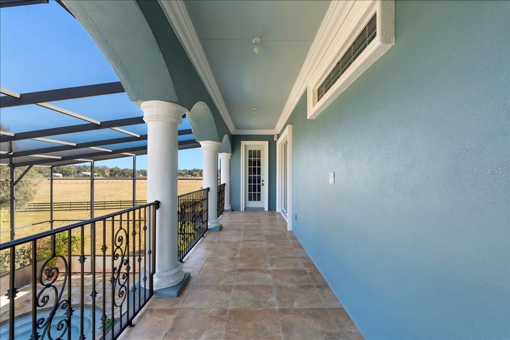 En Venta: $1,599,000 (6 camas, 5 baños, 6460 Pies cuadrados)