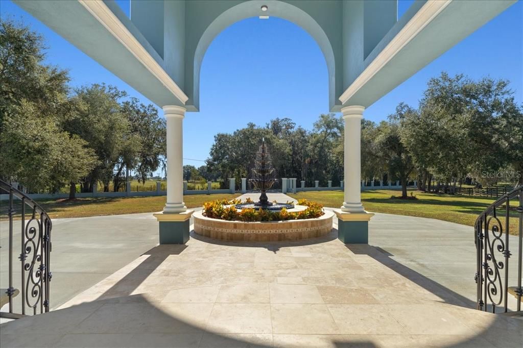 En Venta: $1,599,000 (6 camas, 5 baños, 6460 Pies cuadrados)