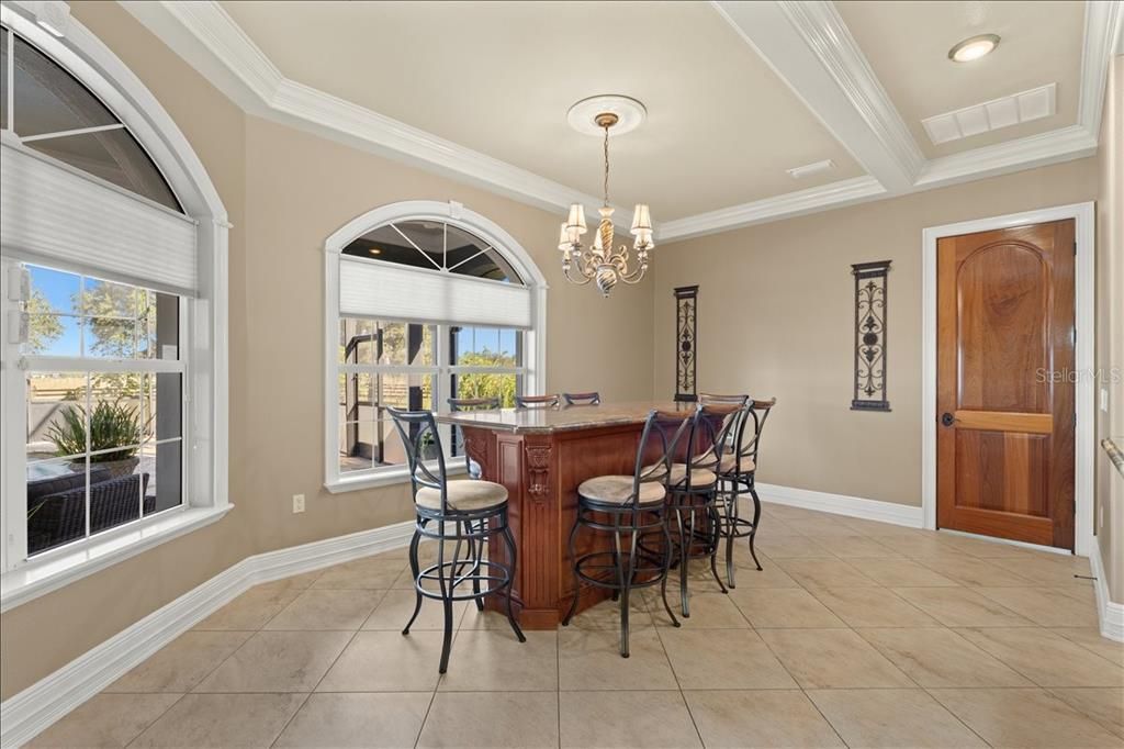 En Venta: $1,599,000 (6 camas, 5 baños, 6460 Pies cuadrados)