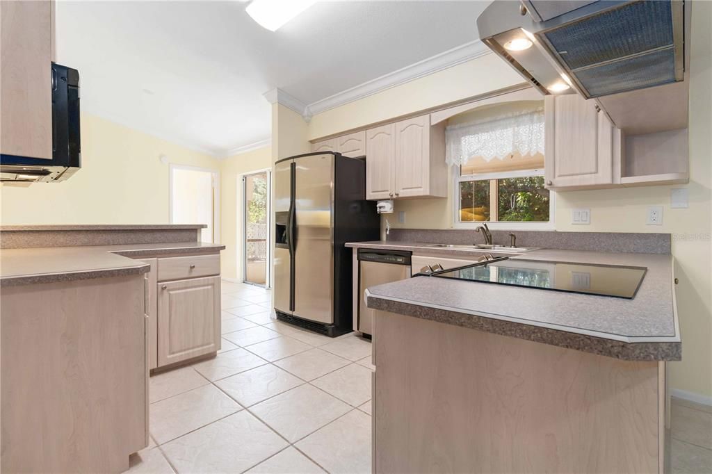 待售: $375,000 (3 贝兹, 2 浴室, 1572 平方英尺)