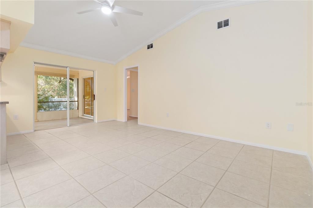 待售: $375,000 (3 贝兹, 2 浴室, 1572 平方英尺)