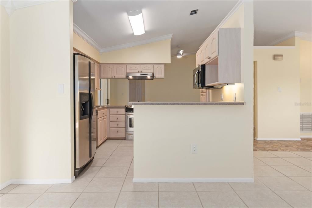 待售: $375,000 (3 贝兹, 2 浴室, 1572 平方英尺)