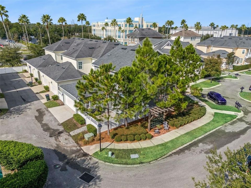 合同活跃: $850,000 (3 贝兹, 2 浴室, 2293 平方英尺)