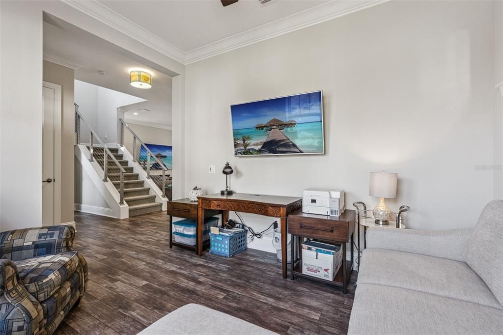 合同活跃: $850,000 (3 贝兹, 2 浴室, 2293 平方英尺)