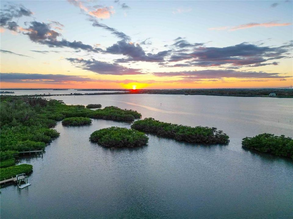 En Venta: $2,225,000 (3 camas, 2 baños, 3306 Pies cuadrados)