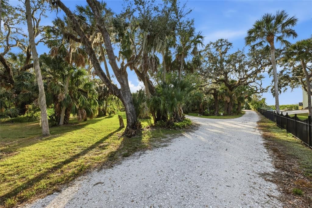 En Venta: $2,225,000 (3 camas, 2 baños, 3306 Pies cuadrados)