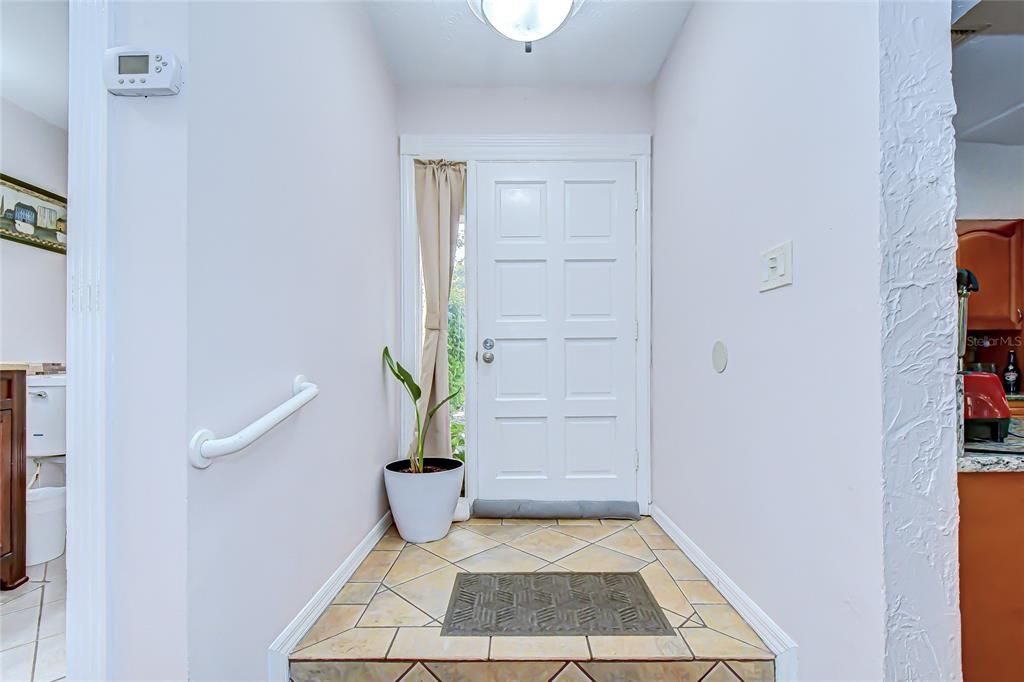 For Sale: $235,000 (2 beds, 2 baths, 1691 Square Feet)