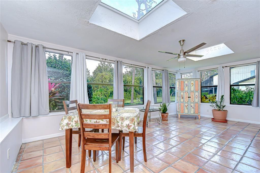 For Sale: $235,000 (2 beds, 2 baths, 1691 Square Feet)