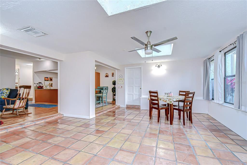 For Sale: $235,000 (2 beds, 2 baths, 1691 Square Feet)