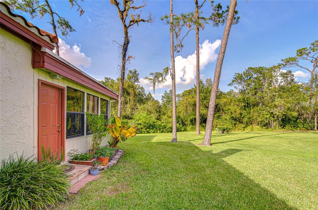 For Sale: $235,000 (2 beds, 2 baths, 1691 Square Feet)