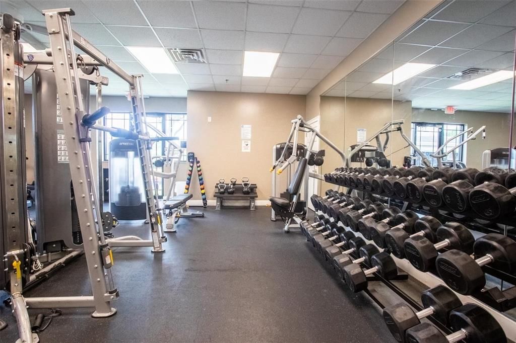 En Venta: $598,000 (5 camas, 3 baños, 3291 Pies cuadrados)