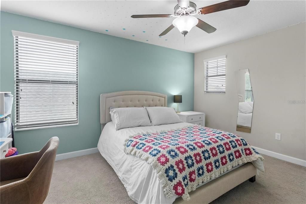 En Venta: $598,000 (5 camas, 3 baños, 3291 Pies cuadrados)