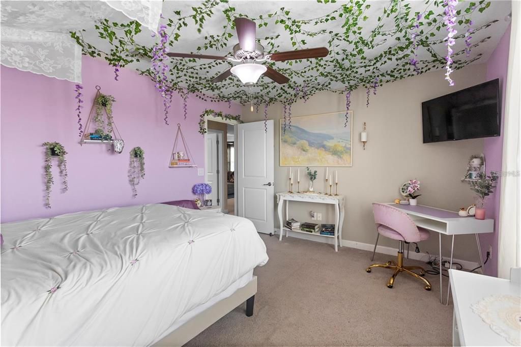 En Venta: $598,000 (5 camas, 3 baños, 3291 Pies cuadrados)