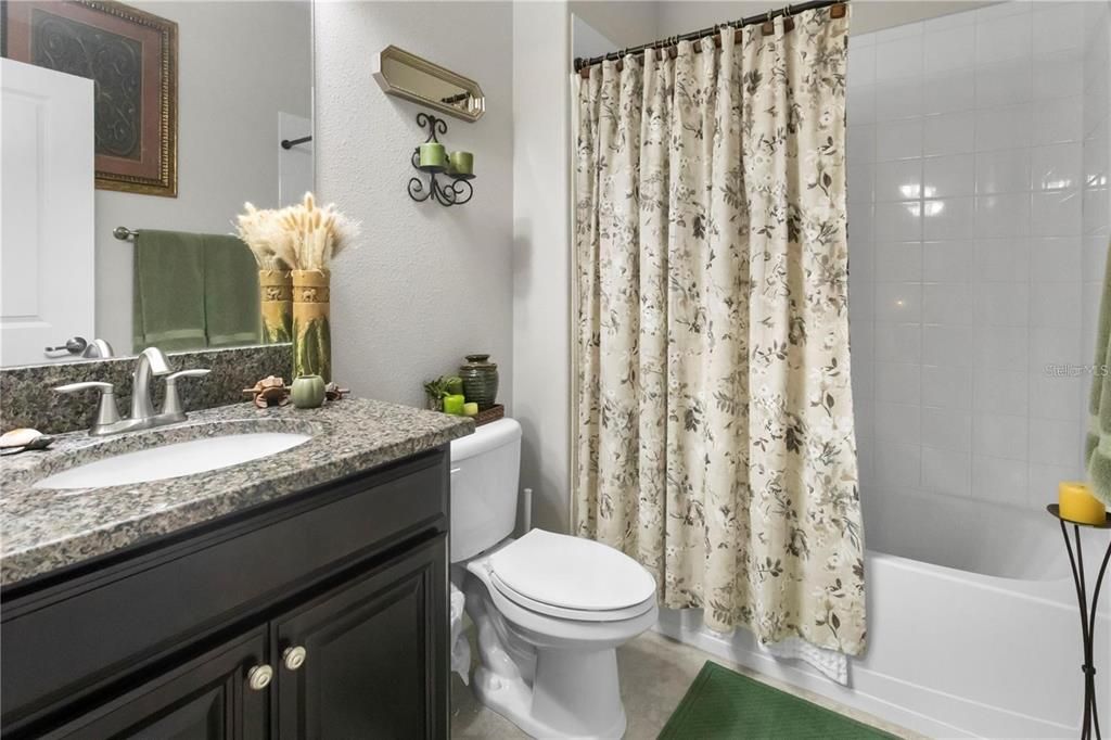 En Venta: $598,000 (5 camas, 3 baños, 3291 Pies cuadrados)