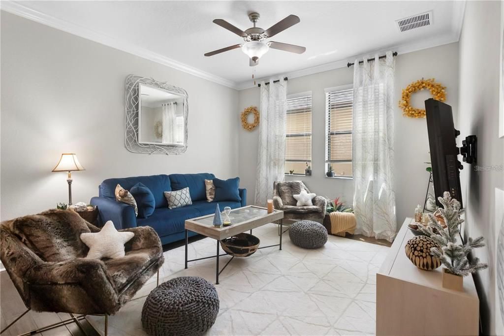 En Venta: $598,000 (5 camas, 3 baños, 3291 Pies cuadrados)