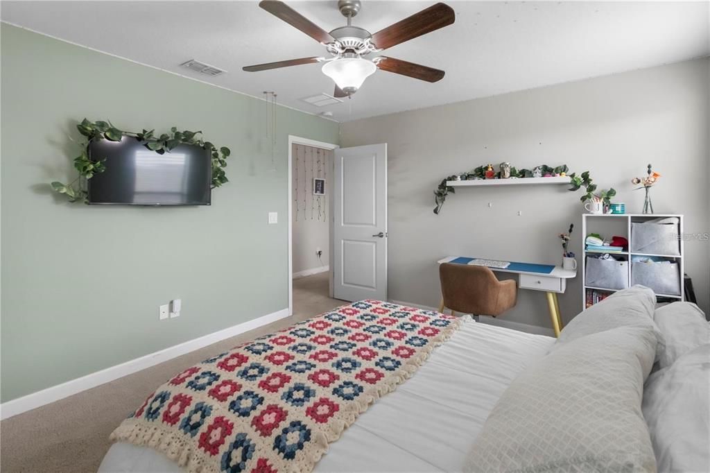 En Venta: $598,000 (5 camas, 3 baños, 3291 Pies cuadrados)