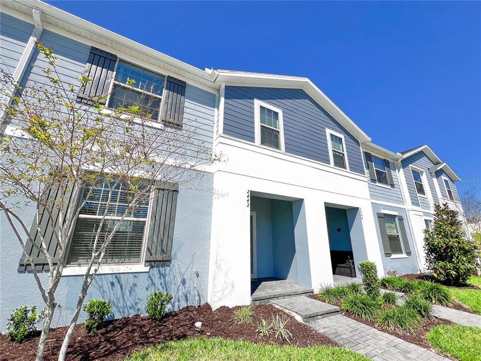 For Rent: $3,600 (5 beds, 4 baths, 2263 Square Feet)