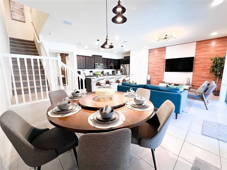 For Rent: $3,600 (5 beds, 4 baths, 2263 Square Feet)