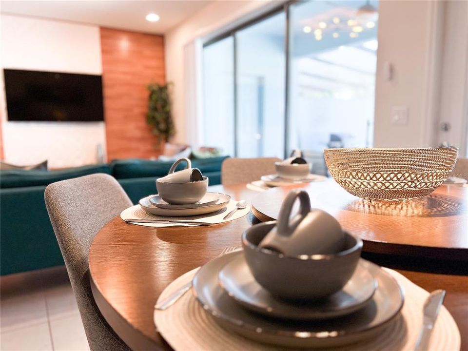 For Rent: $3,600 (5 beds, 4 baths, 2263 Square Feet)