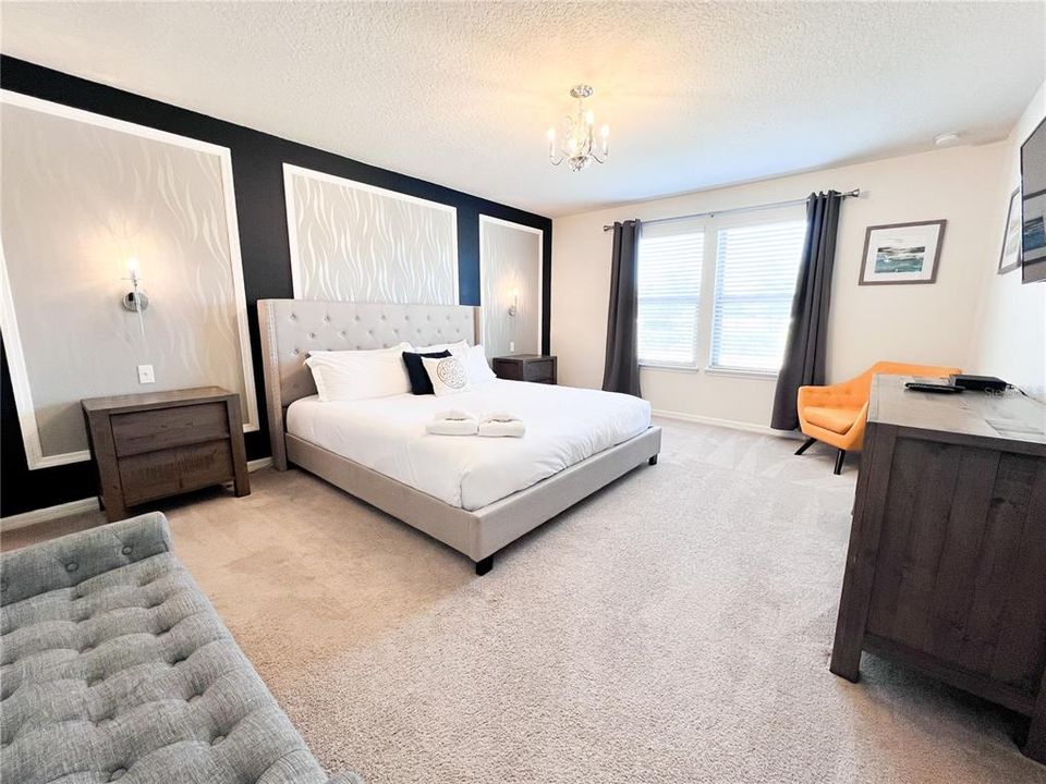 For Rent: $3,600 (5 beds, 4 baths, 2263 Square Feet)