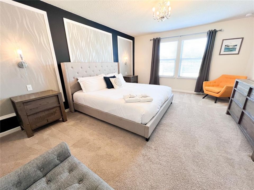 For Rent: $3,600 (5 beds, 4 baths, 2263 Square Feet)