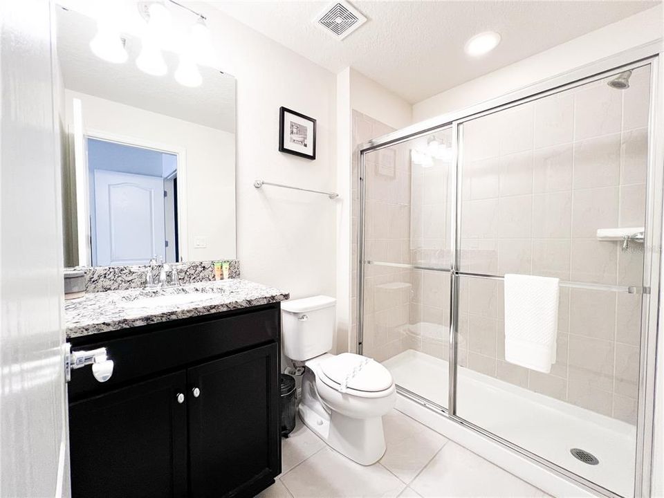 For Rent: $3,600 (5 beds, 4 baths, 2263 Square Feet)