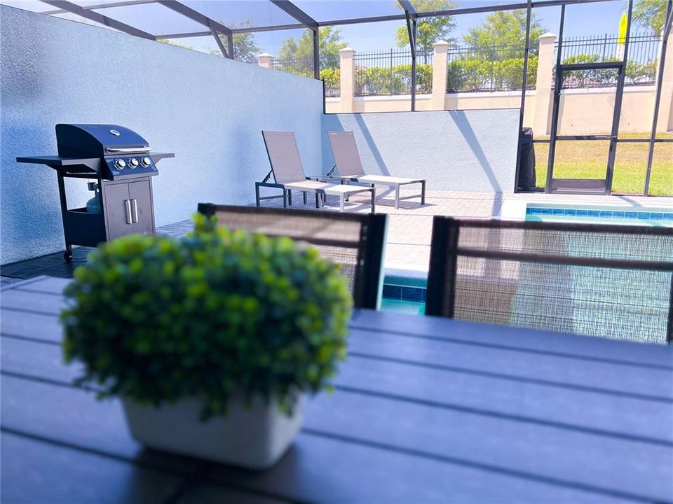 For Rent: $3,600 (5 beds, 4 baths, 2263 Square Feet)