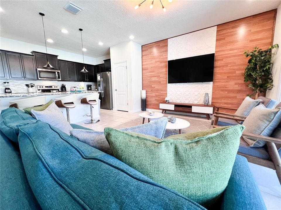 For Rent: $3,600 (5 beds, 4 baths, 2263 Square Feet)