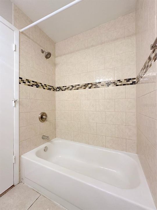 En Venta: $225,000 (2 camas, 1 baños, 843 Pies cuadrados)