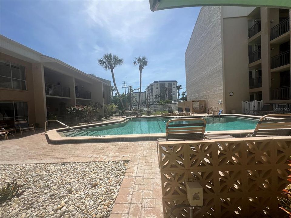 出租: $5,000 (1 贝兹, 1 浴室, 756 平方英尺)