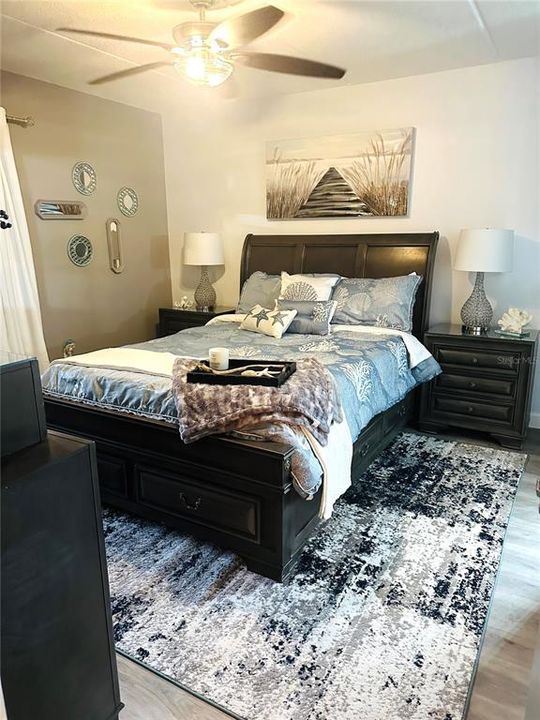 出租: $5,000 (1 贝兹, 1 浴室, 756 平方英尺)