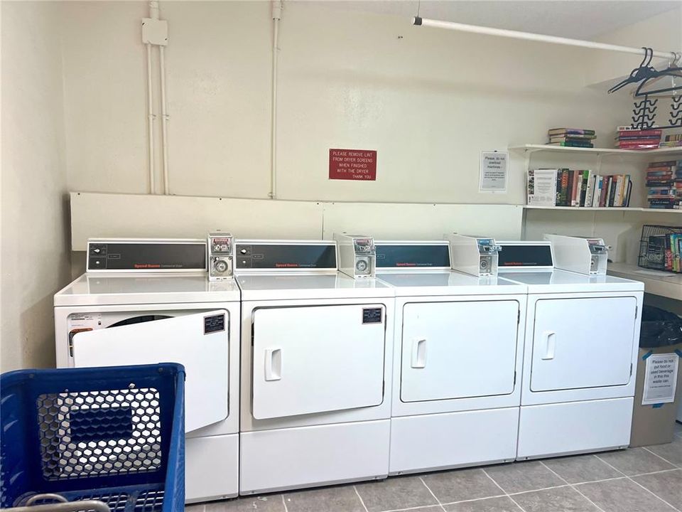 出租: $5,000 (1 贝兹, 1 浴室, 756 平方英尺)