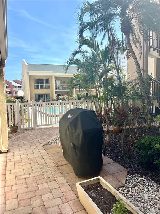 出租: $5,000 (1 贝兹, 1 浴室, 756 平方英尺)