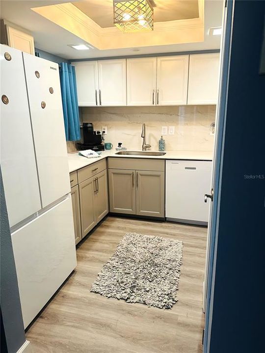 出租: $5,000 (1 贝兹, 1 浴室, 756 平方英尺)