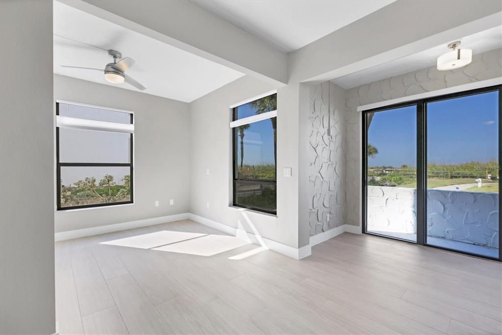 For Sale: $650,000 (2 beds, 2 baths, 1108 Square Feet)