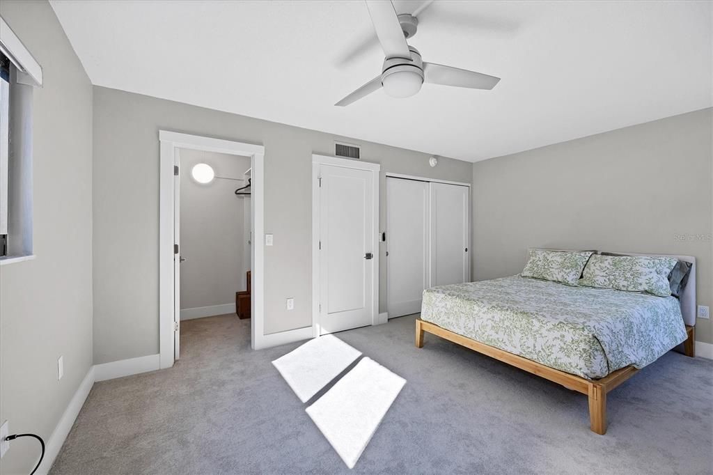 For Sale: $650,000 (2 beds, 2 baths, 1108 Square Feet)