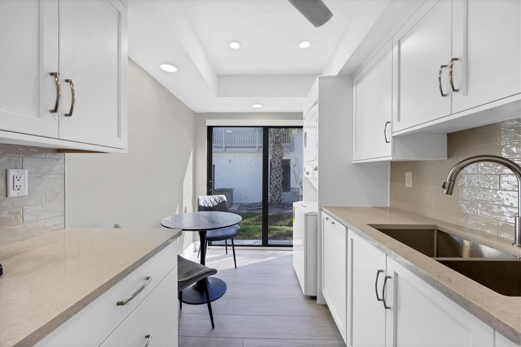 For Sale: $650,000 (2 beds, 2 baths, 1108 Square Feet)