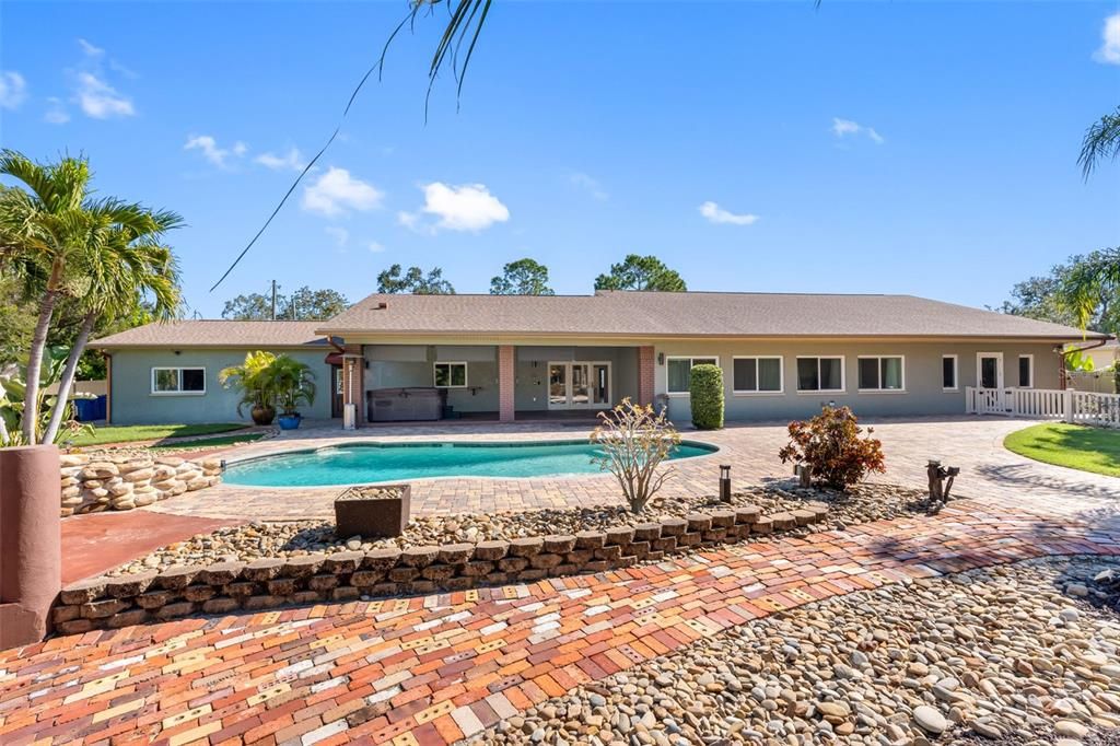 待售: $1,450,000 (4 贝兹, 2 浴室, 3704 平方英尺)