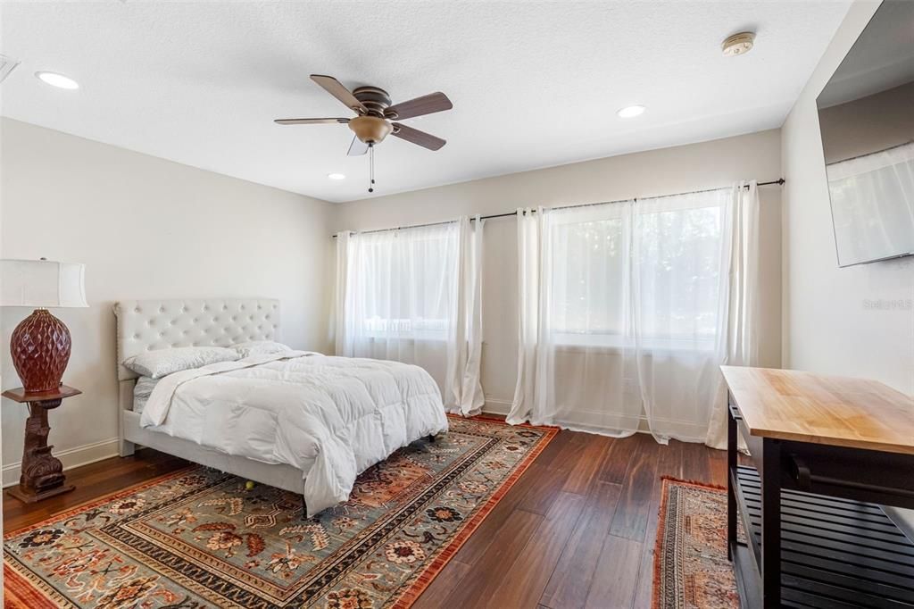 待售: $1,450,000 (4 贝兹, 2 浴室, 3704 平方英尺)