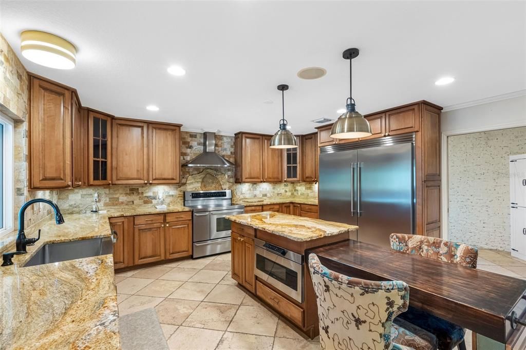 待售: $1,450,000 (4 贝兹, 2 浴室, 3704 平方英尺)