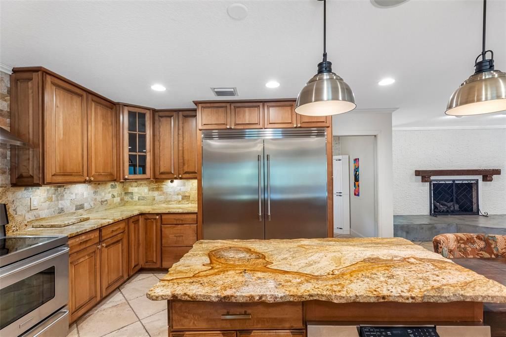 待售: $1,450,000 (4 贝兹, 2 浴室, 3704 平方英尺)